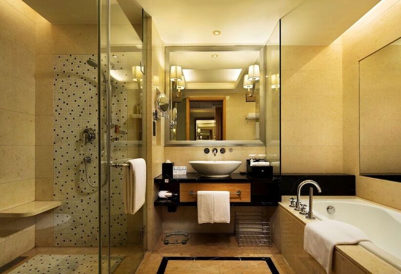 Номер Deluxe, Hilton Xiamen