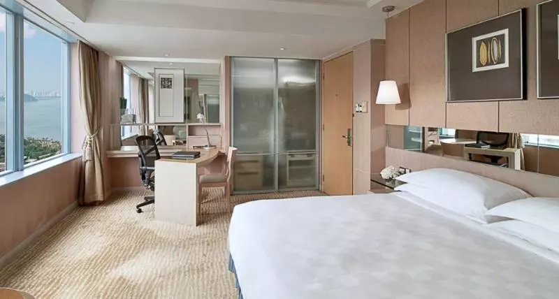 キングサイズベッドのデラックスルーム, Pan Pacific Xiamen