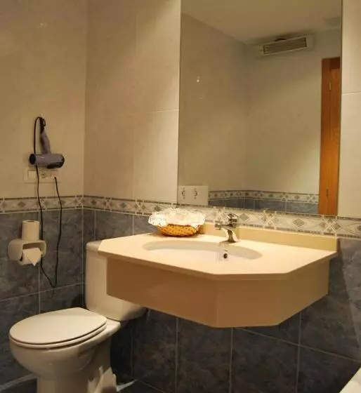 Standard Kolmen Hengen Huone, Plaza