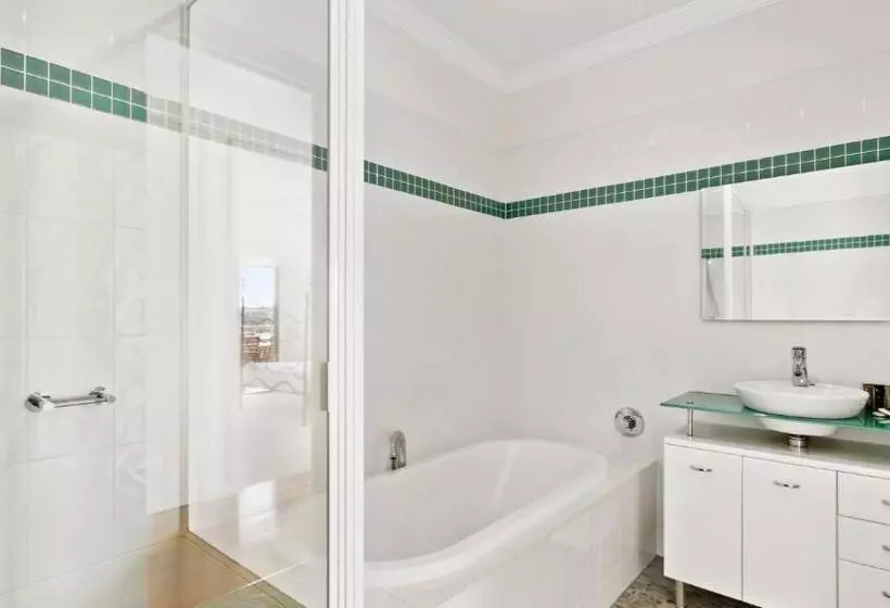 1 Bedroom Penthouse Apartment, The Esplanade Resort And Spa