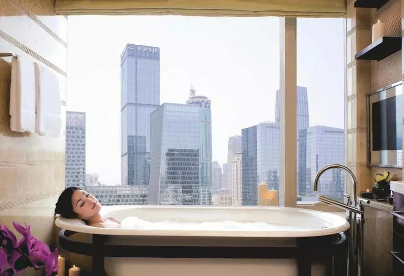 キングサイズベッドのクラブルーム, The Ritz Carlton, Shenzhen, Nearby Futian Cbd, Convention & Exhibition Center, Futian Railway Statio