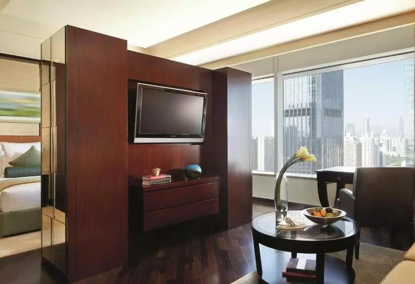 キングサイズベッドのクラブルーム, The Ritz Carlton, Shenzhen, Nearby Futian Cbd, Convention & Exhibition Center, Futian Railway Statio