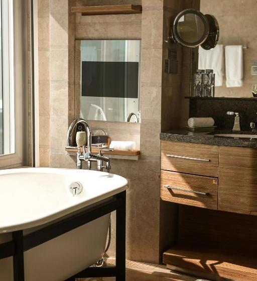 クラブジュニアスイート, The Ritz Carlton, Shenzhen, Nearby Futian Cbd, Convention & Exhibition Center, Futian Railway Statio