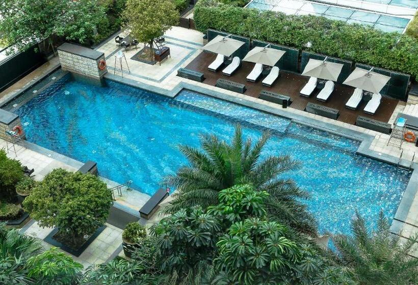 デラックスルーム, The Ritz Carlton, Shenzhen, Nearby Futian Cbd, Convention & Exhibition Center, Futian Railway Statio