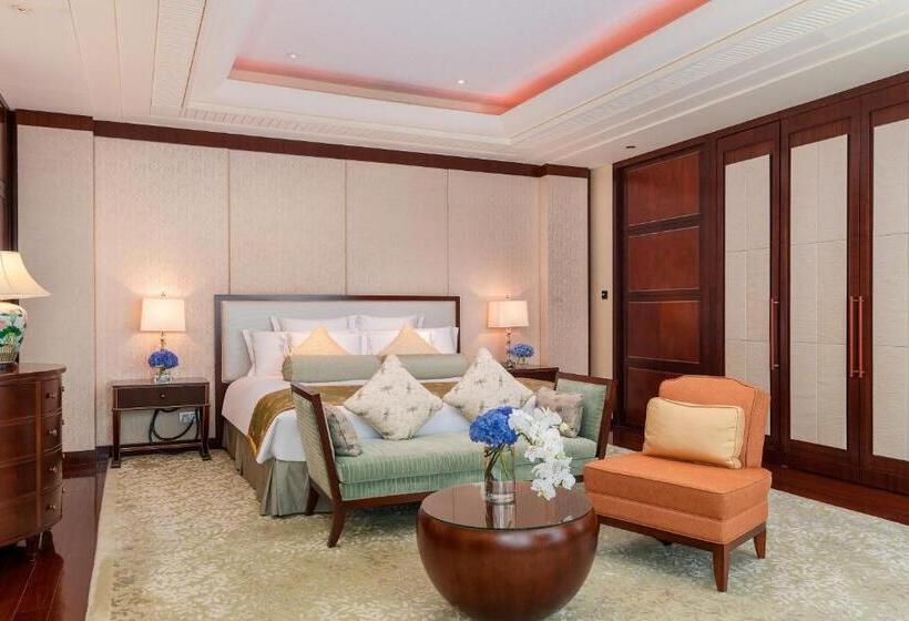 クラブスイート, The Ritz Carlton, Shenzhen, Nearby Futian Cbd, Convention & Exhibition Center, Futian Railway Statio