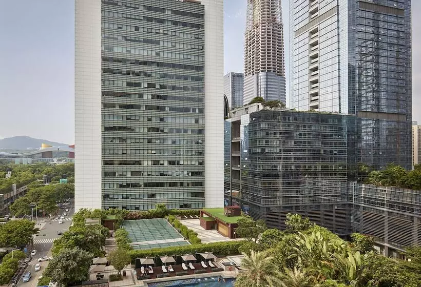 クラブルーム, The Ritz Carlton, Shenzhen, Nearby Futian Cbd, Convention & Exhibition Center, Futian Railway Statio