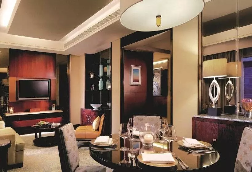 クラブスイート, The Ritz Carlton, Shenzhen, Nearby Futian Cbd, Convention & Exhibition Center, Futian Railway Statio