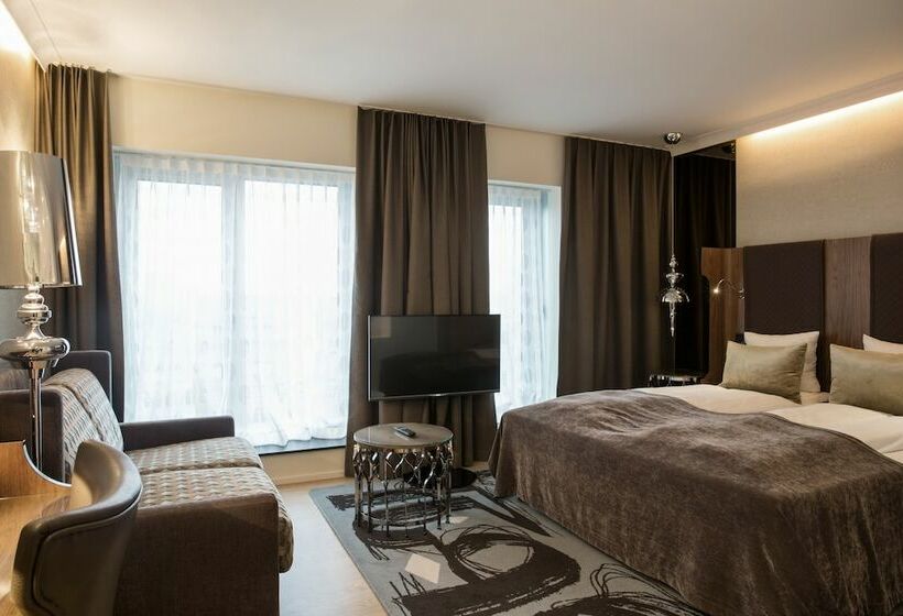 غرفة عائلية, Tivoli