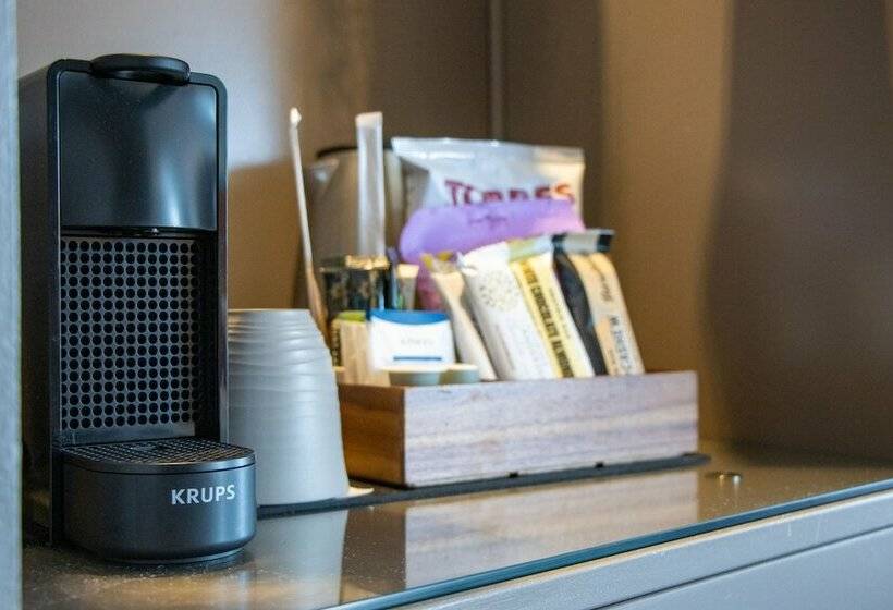 غرفة تنفيذية, Tivoli