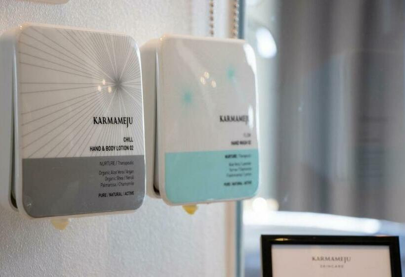 جناح جونيور, Tivoli