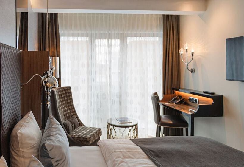 غرفة سوبيريور سرير كينج, Tivoli