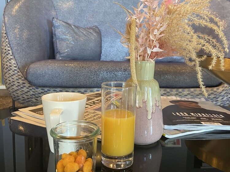 غرفة تنفيذية, Tivoli