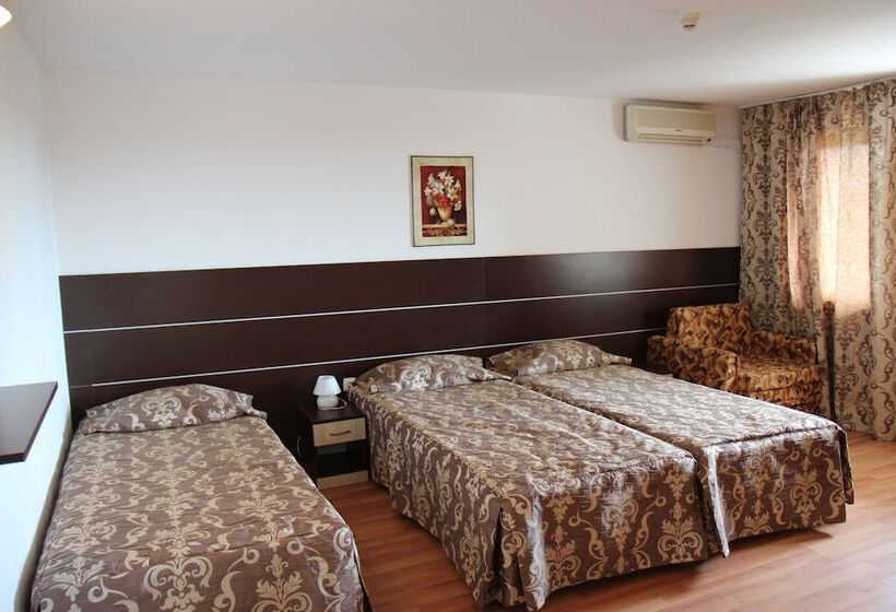Quarto Triplo Estandar, Zora
