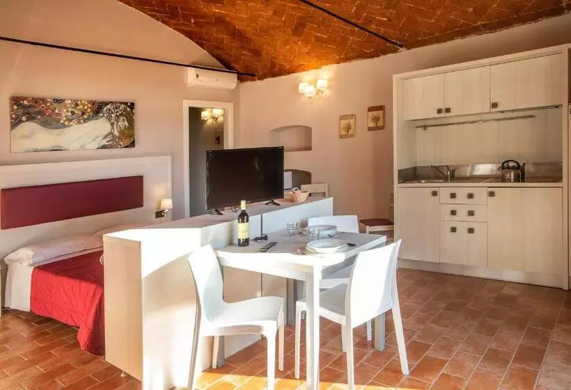 Standard-studio, Hu Norcenni Girasole Village