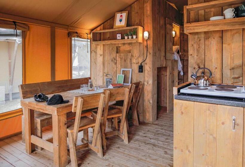 كوخ بريميوم, Hu Norcenni Girasole Village