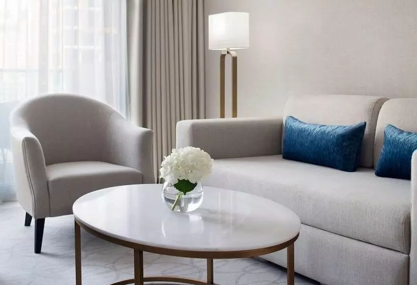 سوئیت پریمیوم, Jw Marriott Hotel Marina