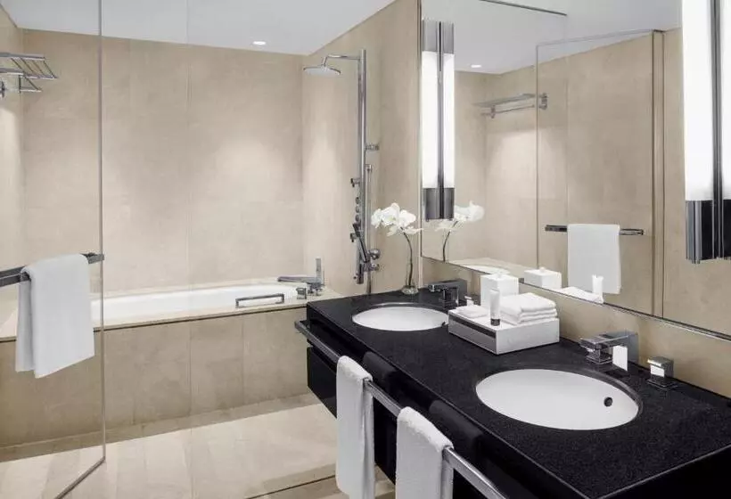 , Jw Marriott Hotel Marina