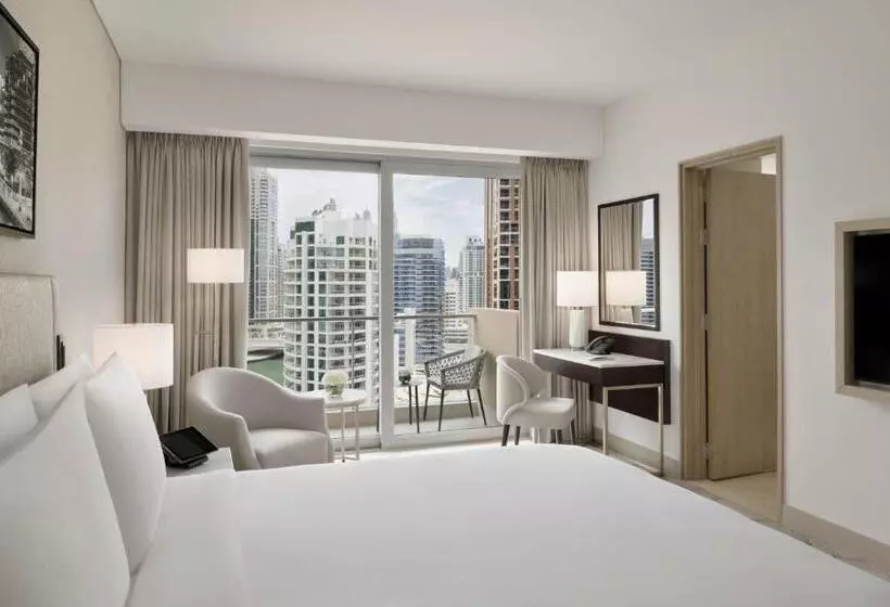 اتاق دلوکس با تخت کینگ و چشم‌انداز شهر, Jw Marriott Hotel Marina