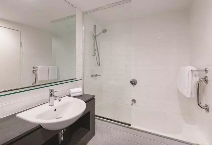 اتاق استاندارد سه نفره, Vibe Hotel Darwin Waterfront