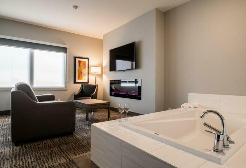 جناح مزود بجاكوزى, Amsterdam Inn & Suites Florenceville