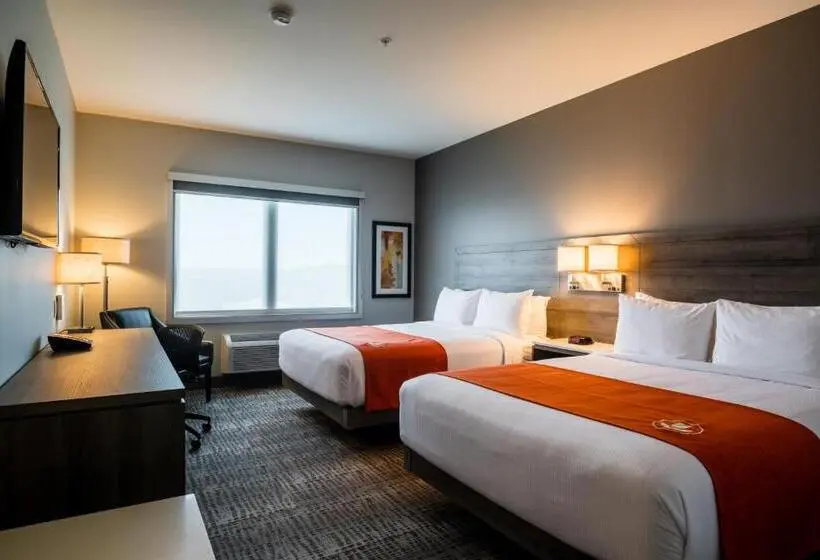 バルコニー付きスタンダードルーム, Amsterdam Inn & Suites Florenceville