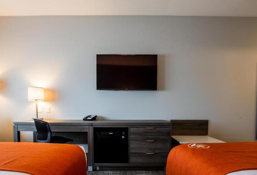 Номер Стандарт с Балконом, Amsterdam Inn & Suites Florenceville