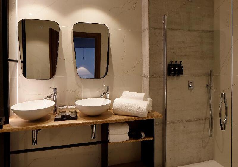 جناح جونيور, Munna Hotel Boutique