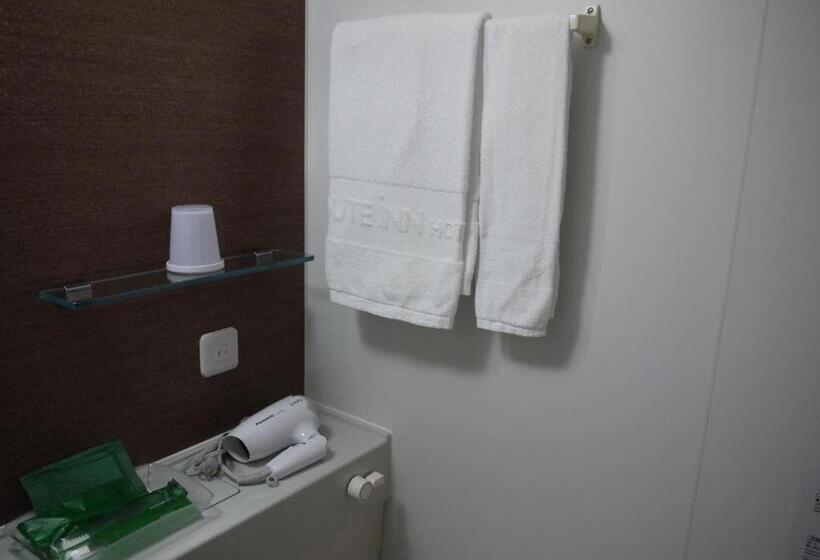 חדר אקונומי, Route Inn Yonago