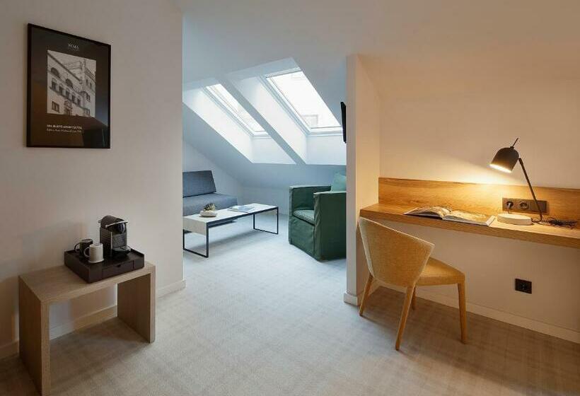 جناح جونيور, Munna Hotel Boutique