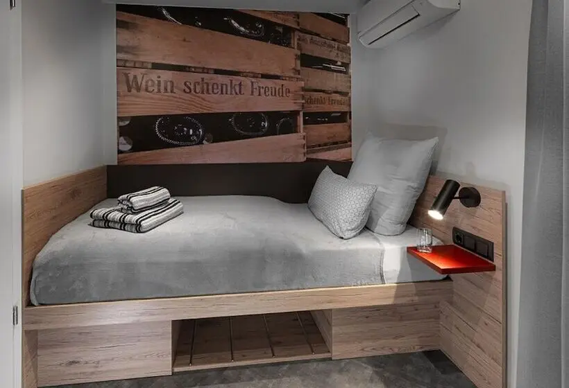 Standard Yhden Hengen Huone, Weinmotel Simon 1 A