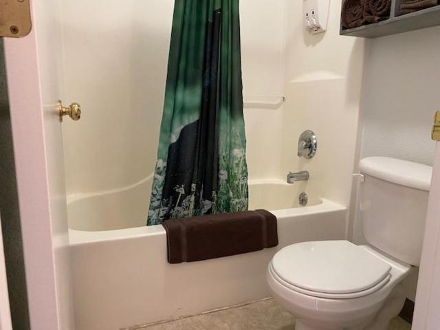 Номер Deluxe, Bear Counrty Inn