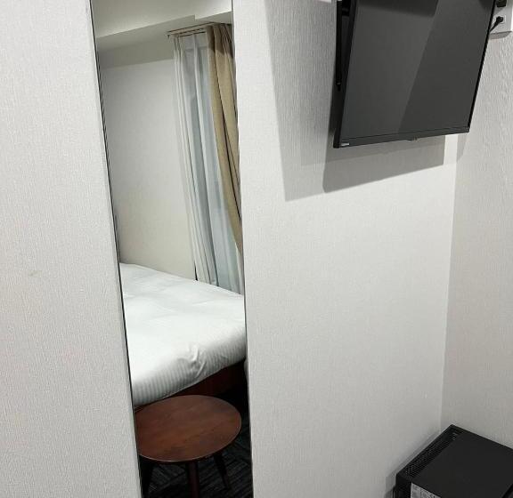 חדר סטנדרט יחיד, Brilliance