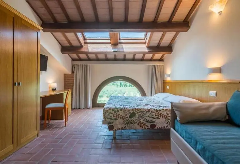 اتاق استاندارد سه نفره, Collina Dei Poeti