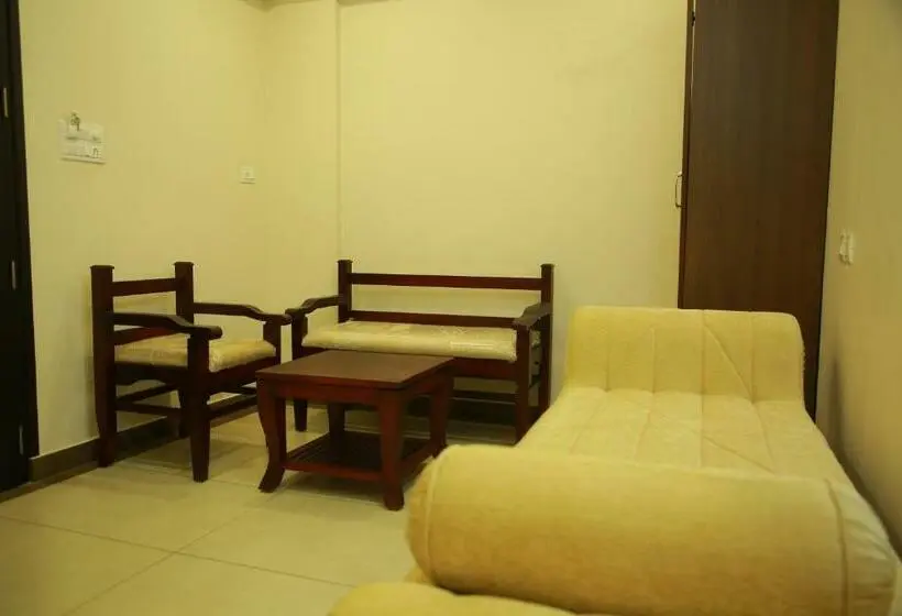 スイート（家族用）, Kalathil Tourist Home