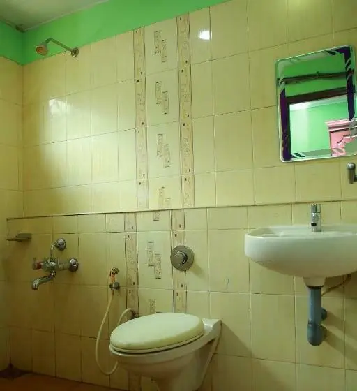 エコノミールーム, Kalathil Tourist Home