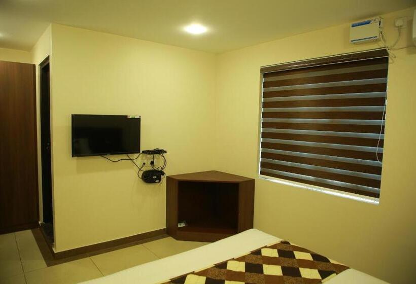 シングルデラックスルーム, Kalathil Tourist Home