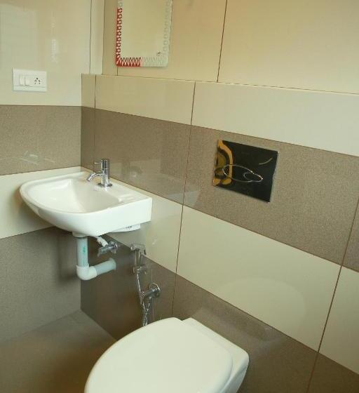 シングルデラックスルーム, Kalathil Tourist Home