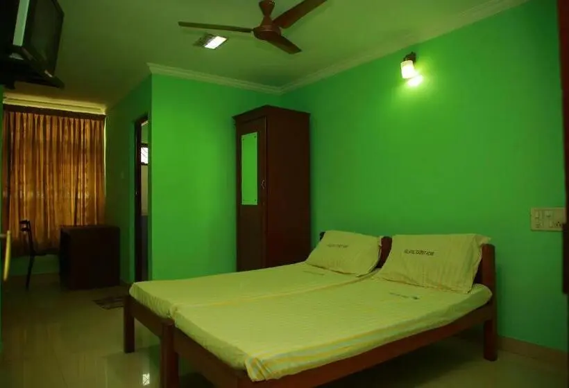 スタンダードルーム, Kalathil Tourist Home