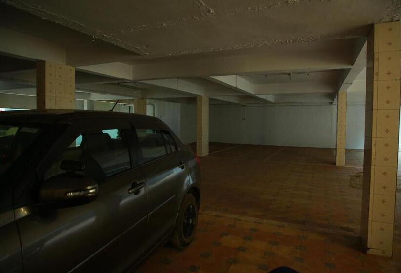 シングルデラックスルーム, Kalathil Tourist Home