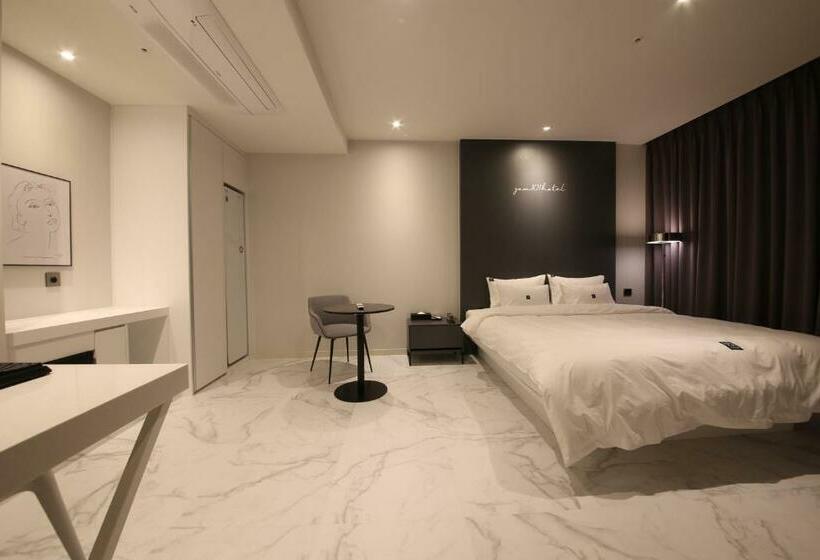 غرفة ديلوكس, Zam101 Hotel Gimhae