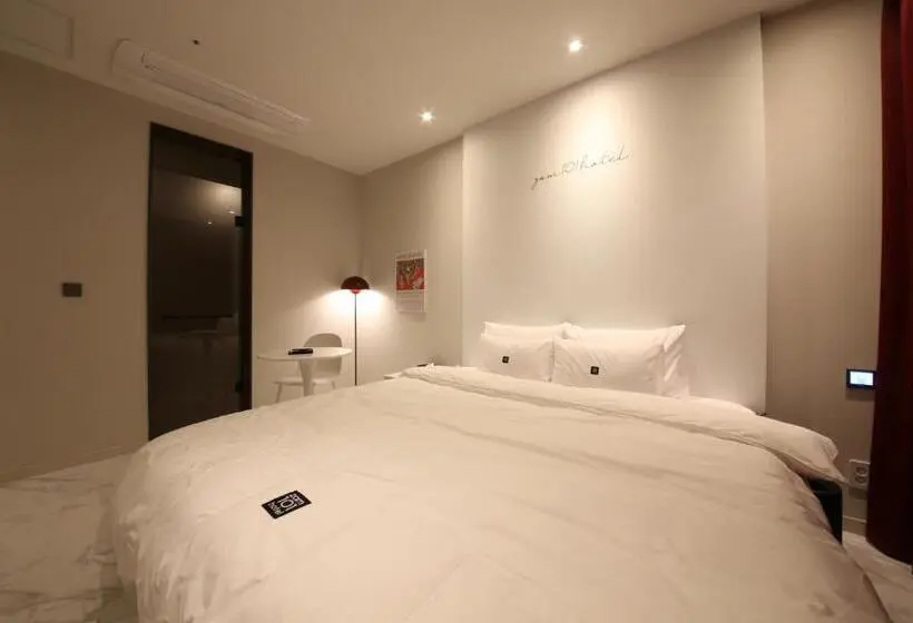 اتاق استاندارد, Zam101 Hotel Gimhae