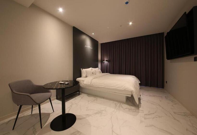 غرفة ديلوكس, Zam101 Hotel Gimhae