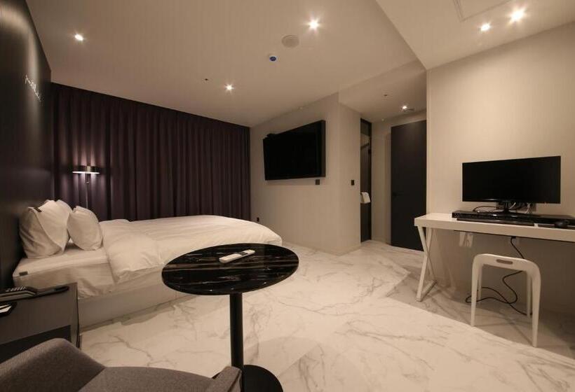 غرفة ديلوكس, Zam101 Hotel Gimhae