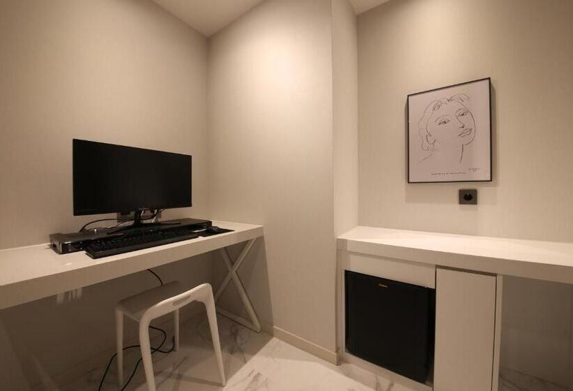 غرفة ديلوكس, Zam101 Hotel Gimhae