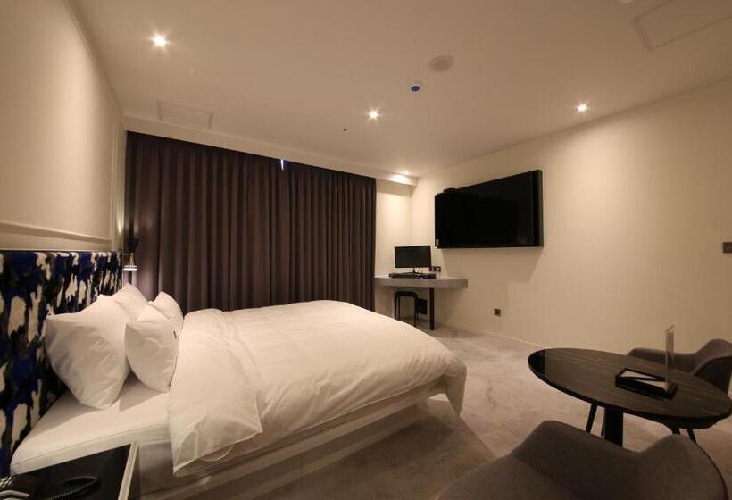 غرفة قياسية مزوَّدة بجاكوزي, Zam101 Hotel Gimhae