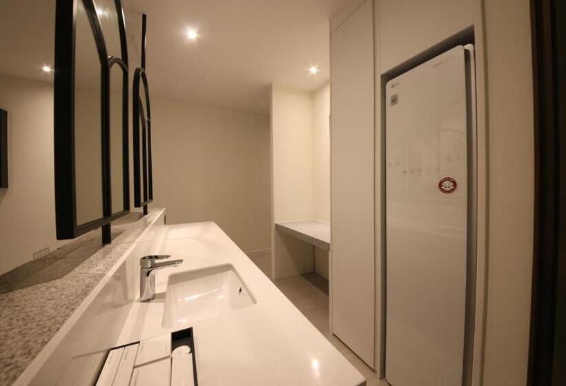 Номер Стандарт с Гидромассажем, Zam101 Hotel Gimhae