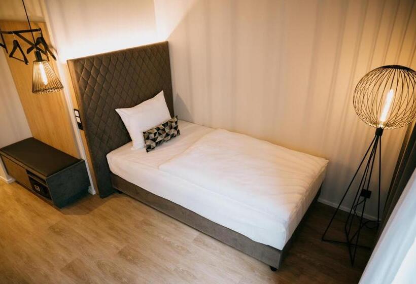스탠다드 싱글 룸, Loom Hotel & Skybar