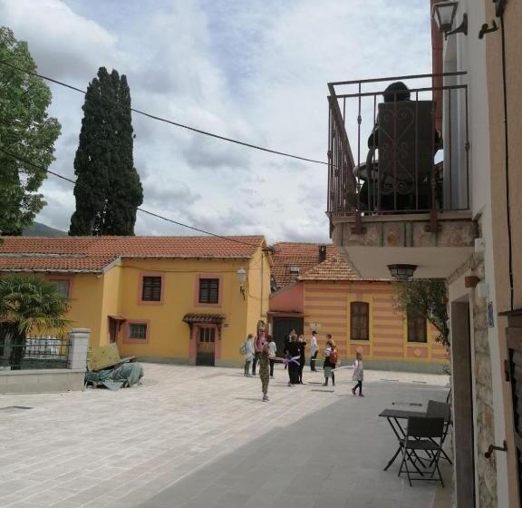 استودیو استاندارد با تراس, Vila Mira