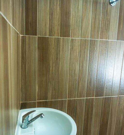 デラックスルーム, Grand Khalifah Guesthouse