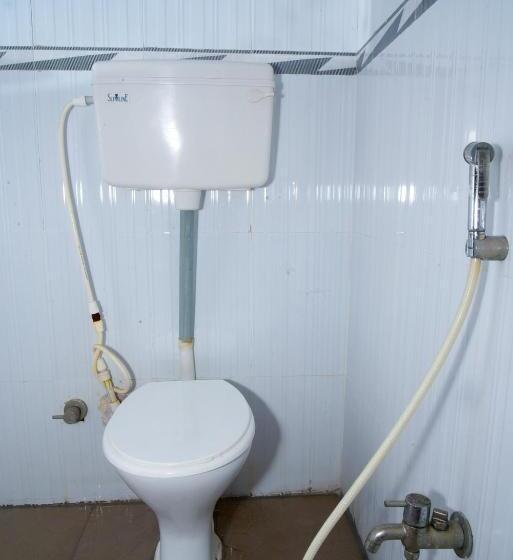 סטודיו דלוקס, Grand Plaza